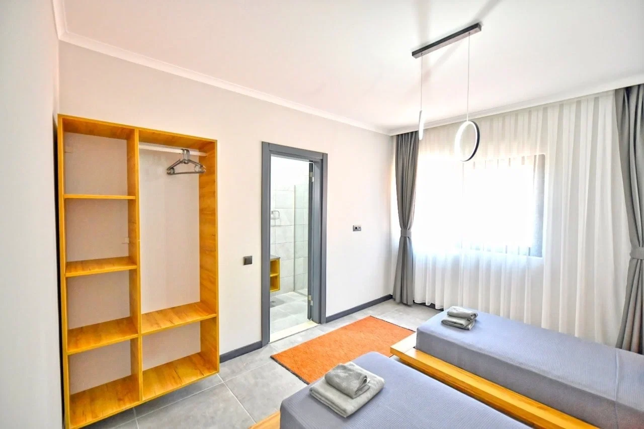 Fethiye’de Huzurlu, Korunaklı Havuzlu, 8 Kişilik, Kiralık Villa