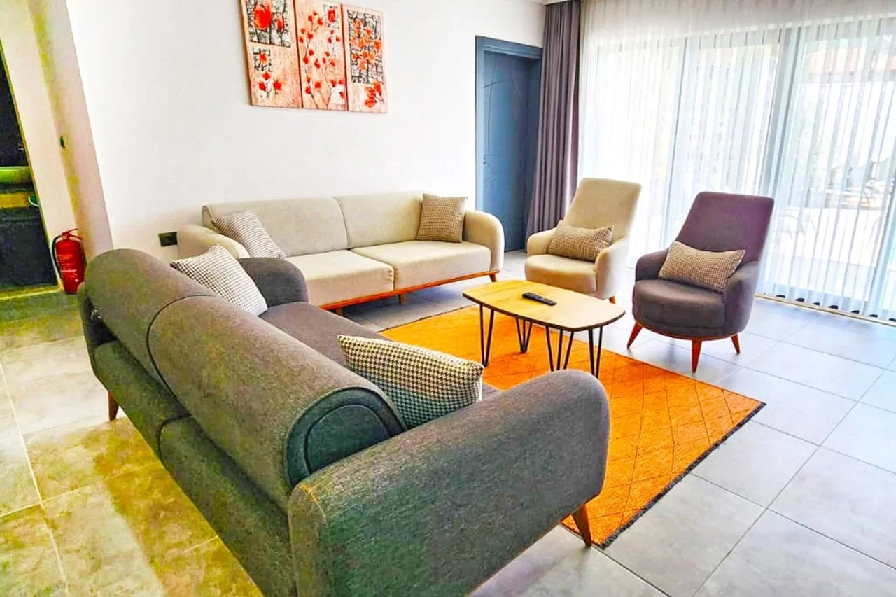 Fethiye’de Huzurlu, Korunaklı Havuzlu, 8 Kişilik, Kiralık Villa