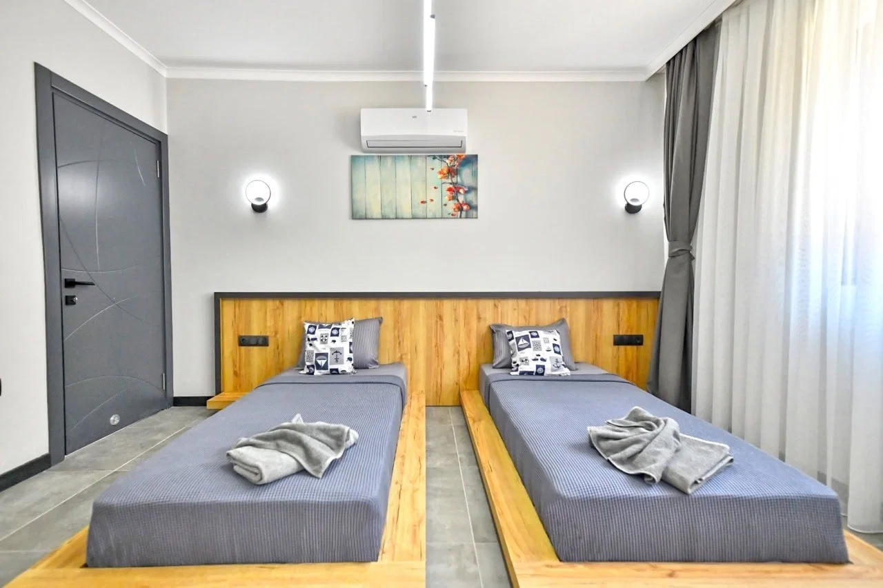 Fethiye’de Huzurlu, Korunaklı Havuzlu, 8 Kişilik, Kiralık Villa