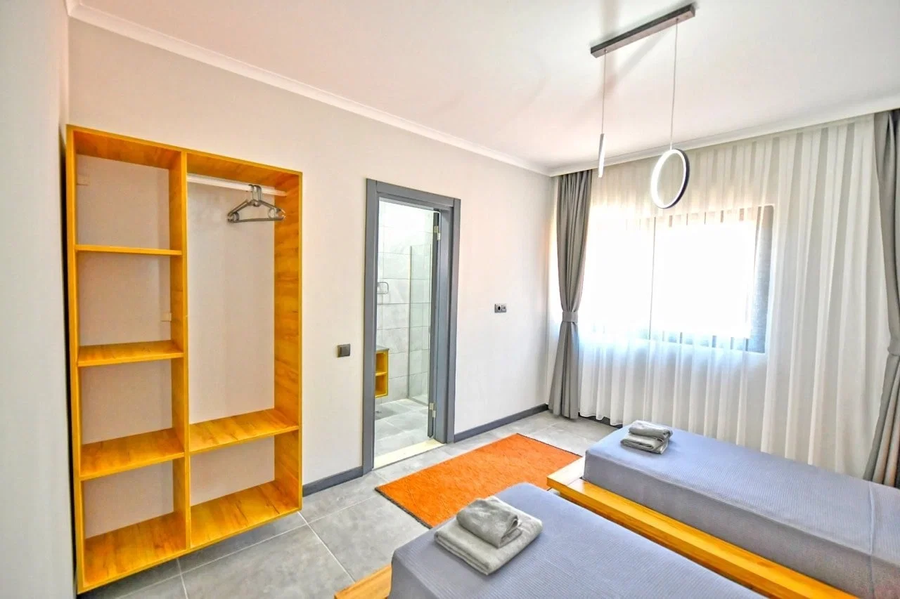 Fethiye’de Huzurlu, Korunaklı Havuzlu, 8 Kişilik, Kiralık Villa