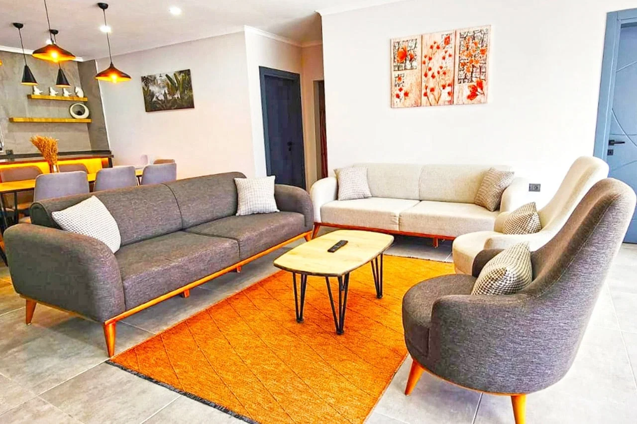 Fethiye’de Huzurlu, Korunaklı Havuzlu, 8 Kişilik, Kiralık Villa