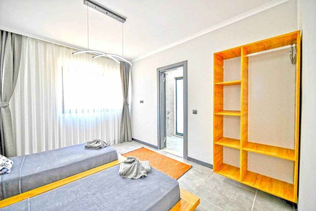 Fethiye’de Huzurlu, Korunaklı Havuzlu, 8 Kişilik, Kiralık Villa