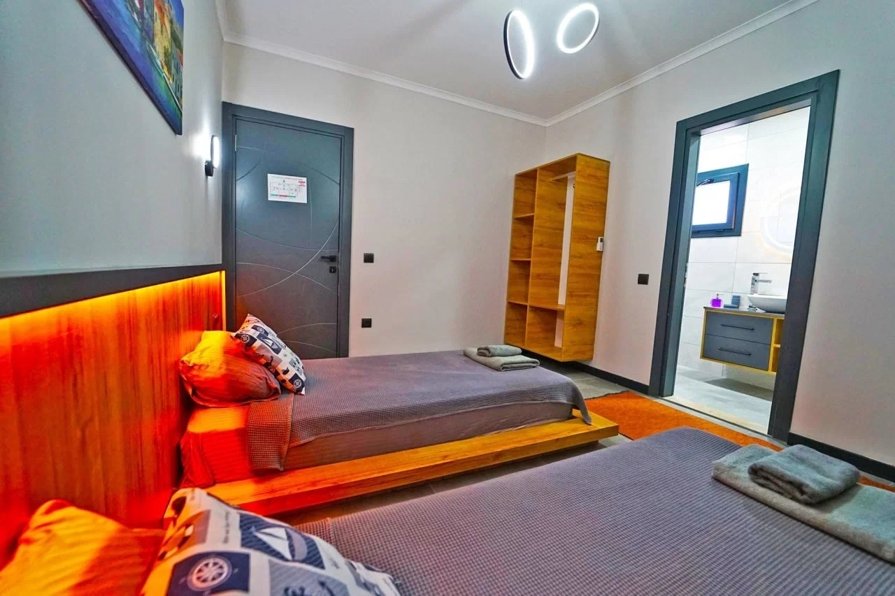 Fethiye’de Huzurlu, Korunaklı Havuzlu, 8 Kişilik, Kiralık Villa