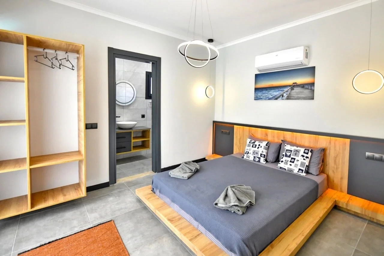 Fethiye’de Huzurlu, Korunaklı Havuzlu, 8 Kişilik, Kiralık Villa