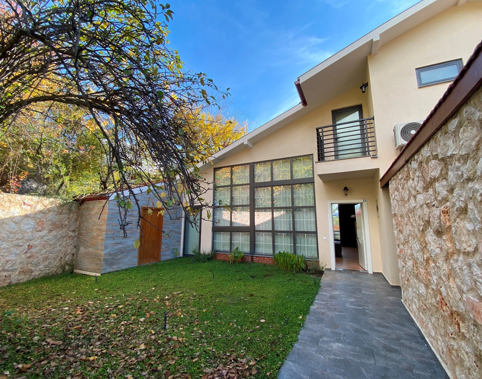 İslamlar’da Balayı Çiftlerine Uygun, Isıtmalı Havuzlu, 2 Yatak Odalı, Ekonomik Villa
