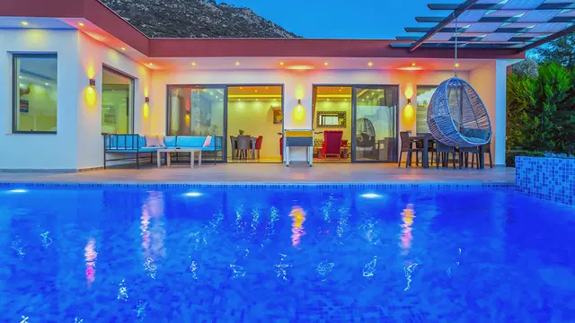 Üzümlü’de özel havuzlu kiralık villa, fotoğraf 5