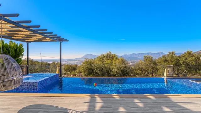 Üzümlü’de jakuzili kiralık villa, fotoğraf 2
