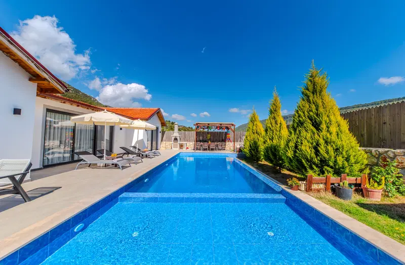 Sarıbelen’de doğa manzaralı kiralık villa, fotoğraf 3