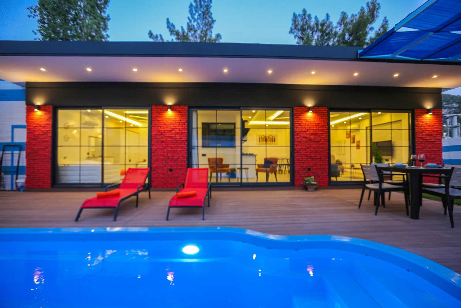 İslamlar’da korunaklı havuzlu kiralık villa