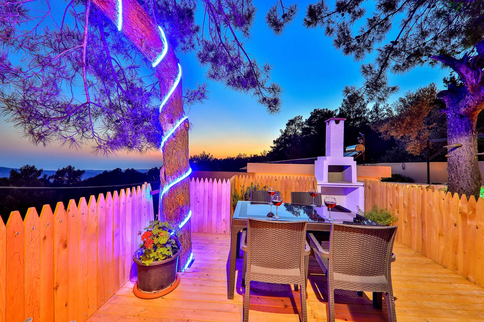 İslamlar’da Balayı Çiftlerine Uygun, Isıtmalı Havuzlu, 2 Yatak Odalı, Kiralık Villa