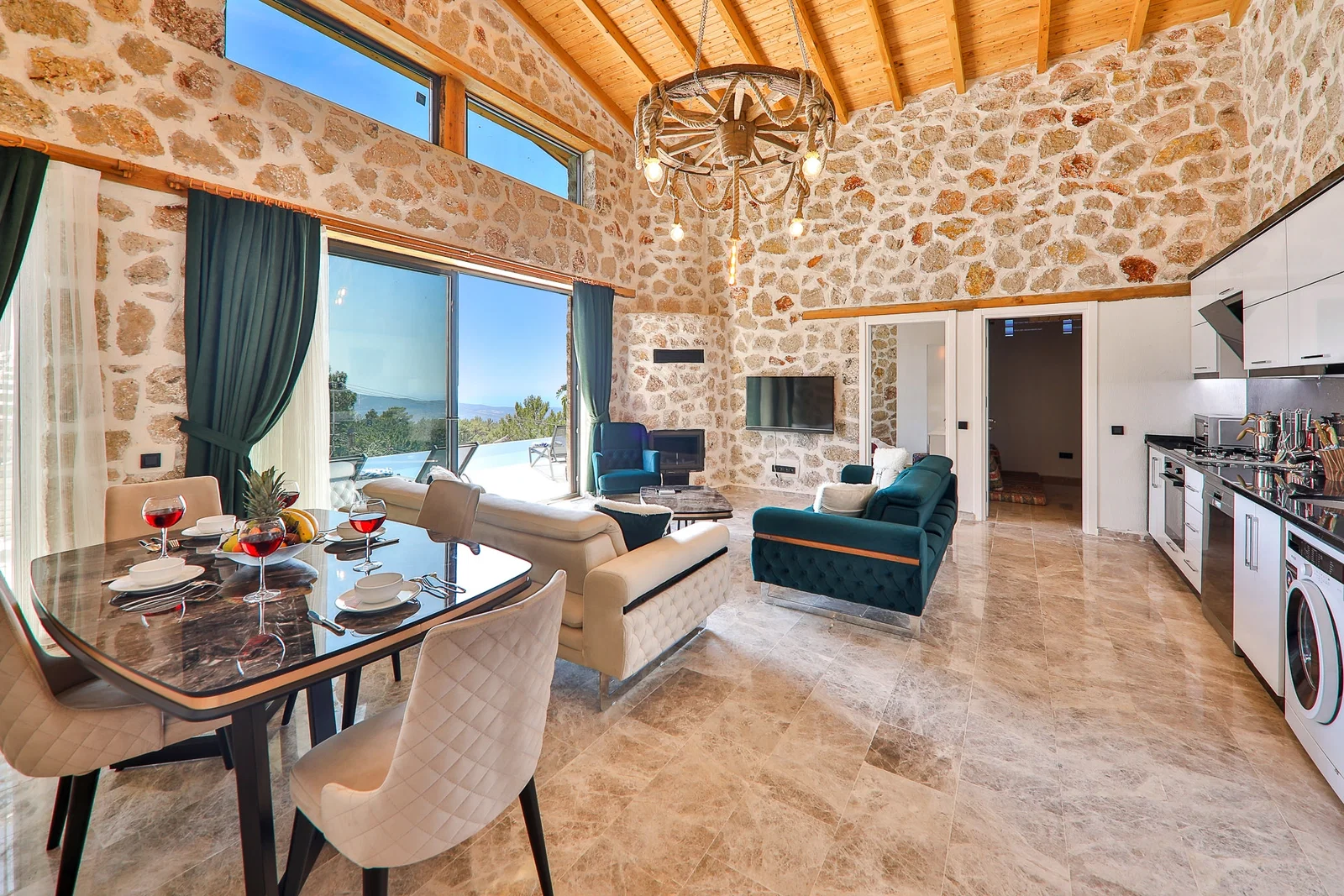 İslamlar’da Balayı Çiftlerine Uygun, Isıtmalı Havuzlu, 2 Yatak Odalı, Kiralık Villa