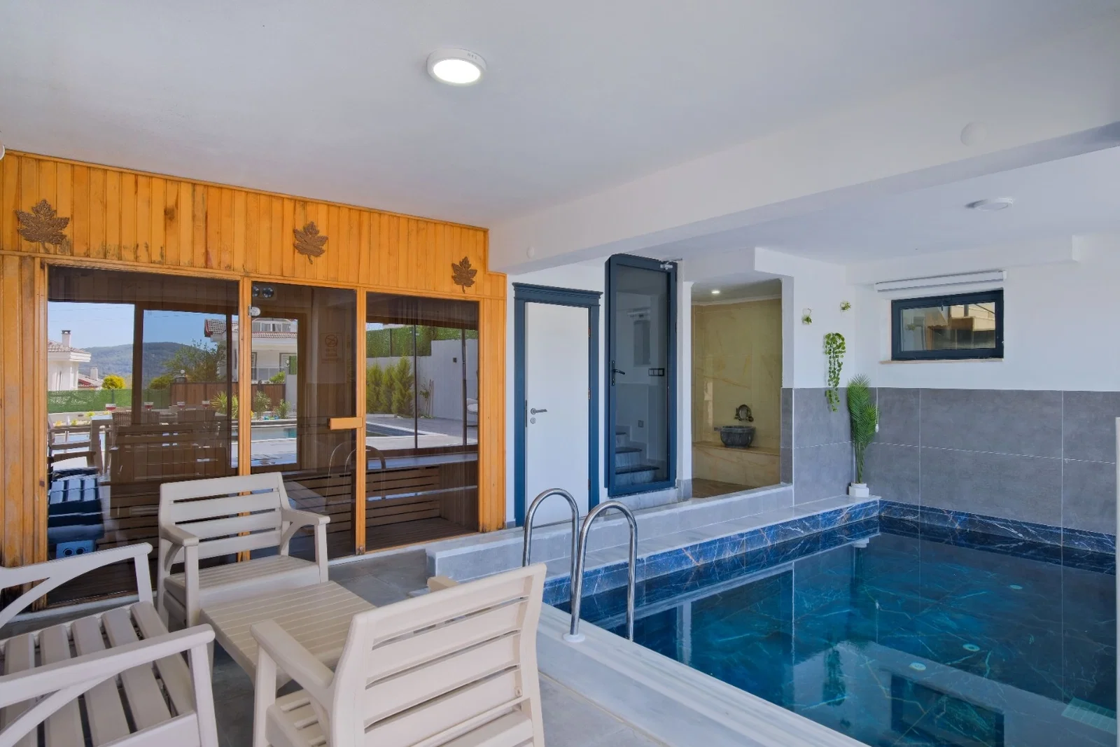 Fethiye’de Sakin Konumda, Isıtmalı Havuzlu, 8 Kişilik, Lüks Villa