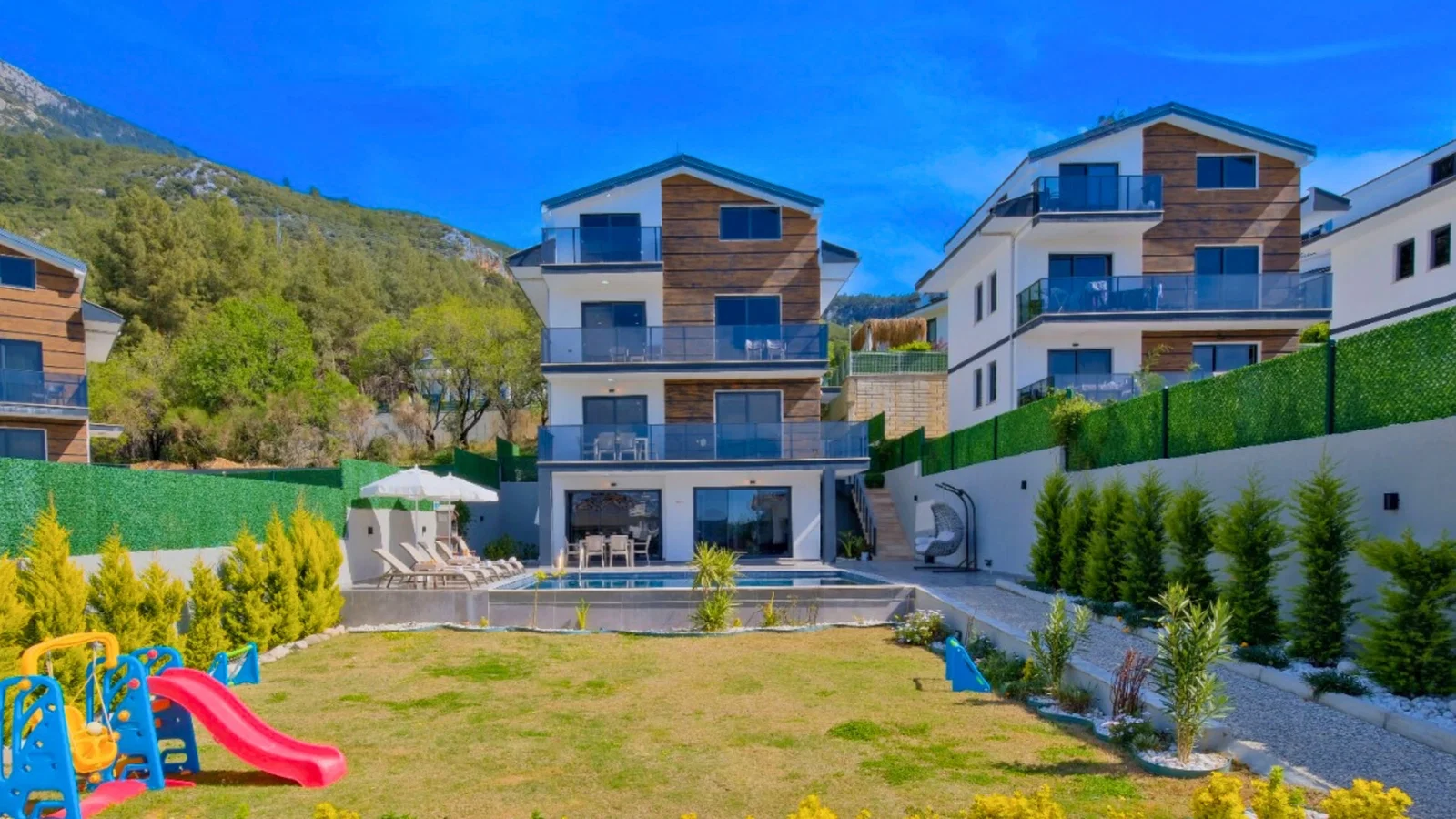 Fethiye’de Sakin Konumda, Isıtmalı Havuzlu, 8 Kişilik, Lüks Villa