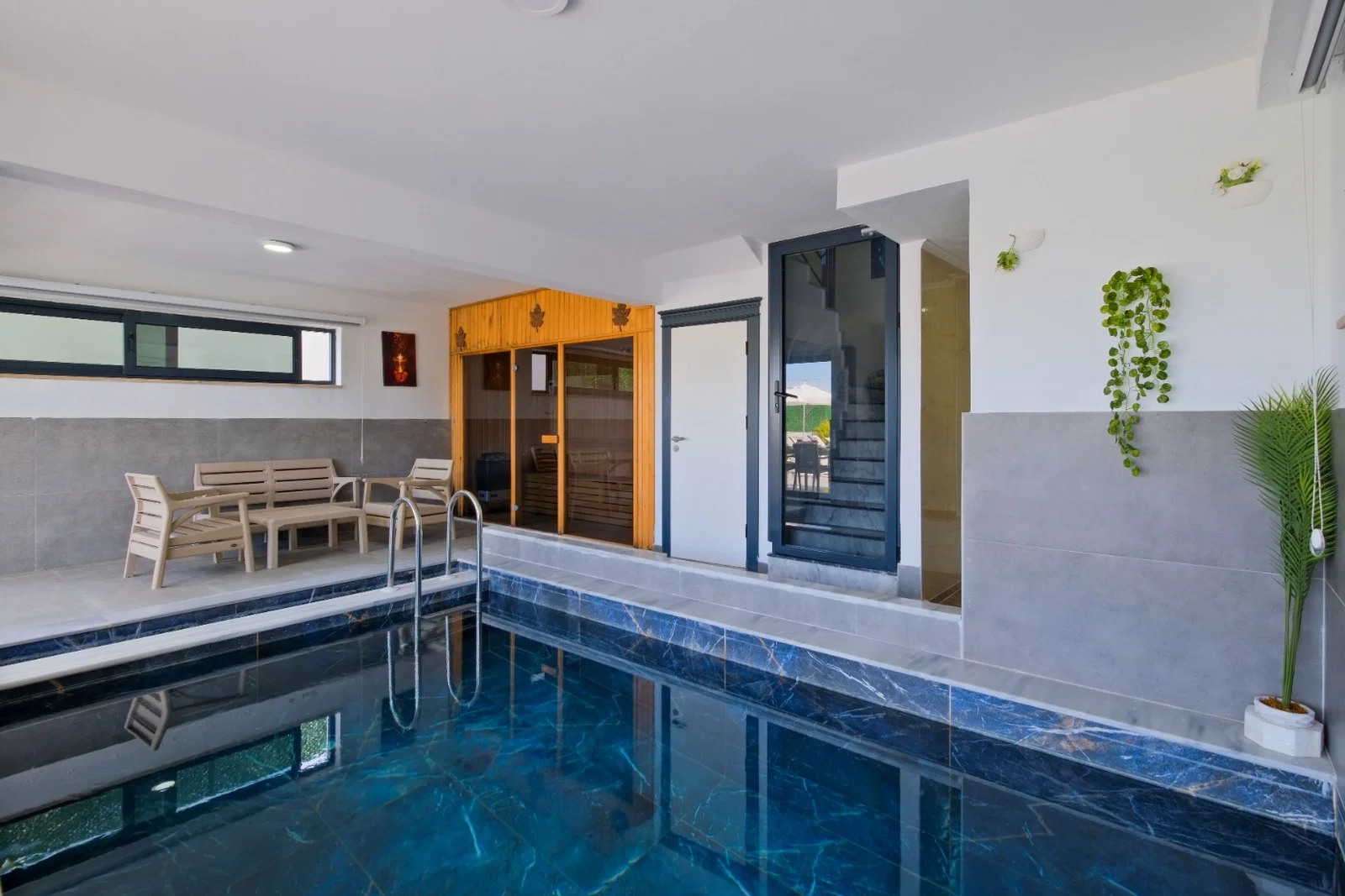 Fethiye’de Sakin Konumda, Isıtmalı Havuzlu, 8 Kişilik, Lüks Villa