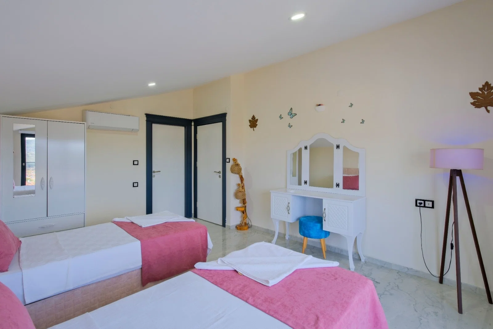 Fethiye’de Sakin Konumda, Isıtmalı Havuzlu, Jakuzili, Ekonomik Villa