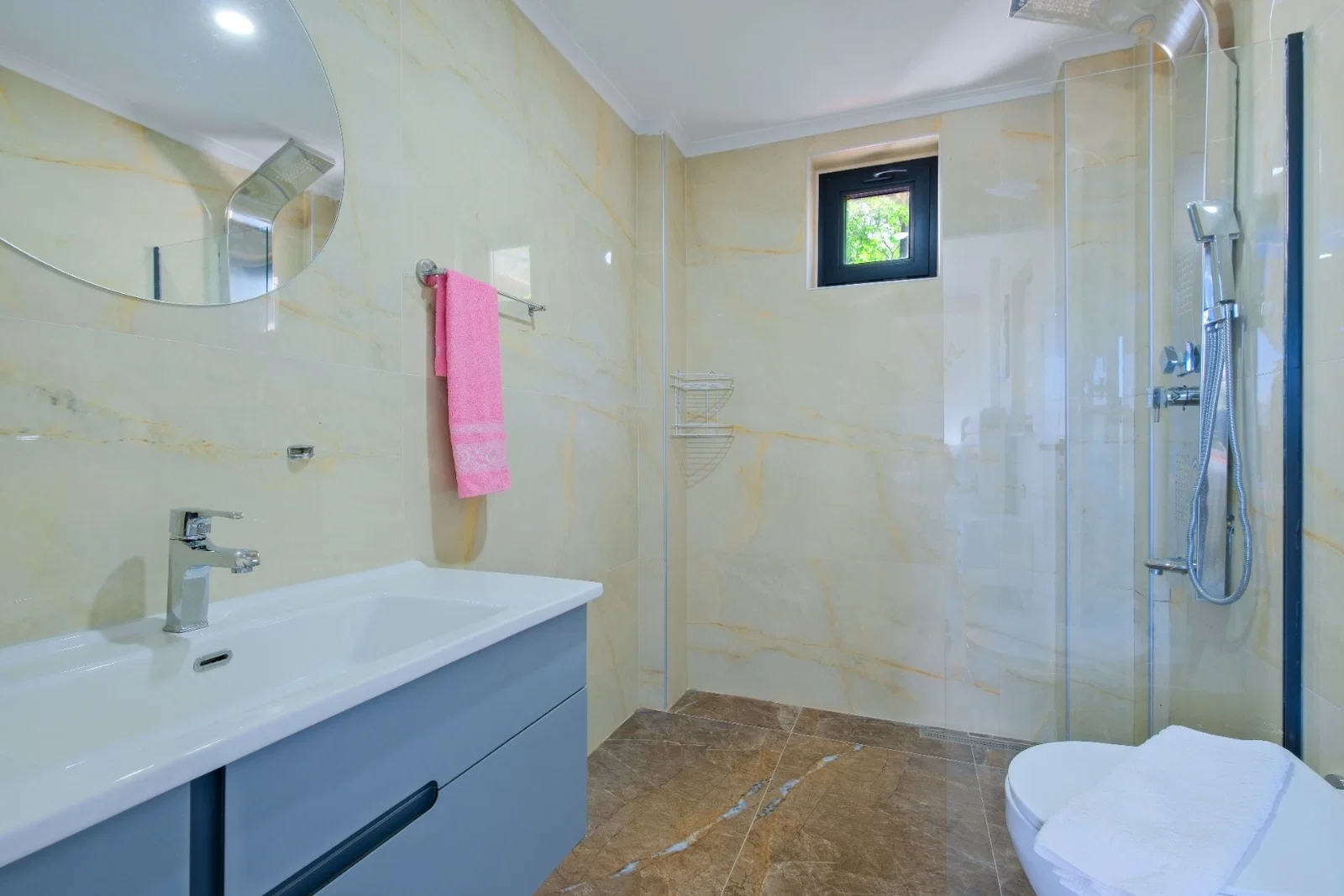 Fethiye’de Sakin Konumda, Isıtmalı Havuzlu, Jakuzili, Ekonomik Villa