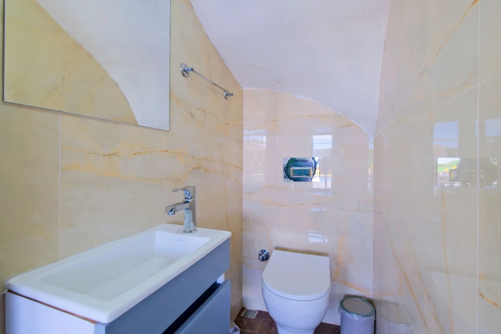 Fethiye’de Sakin Konumda, Isıtmalı Havuzlu, Jakuzili, Ekonomik Villa