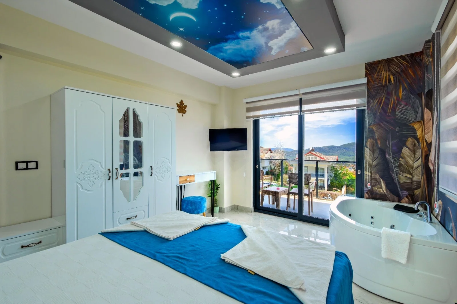Fethiye’de Sakin Konumda, Isıtmalı Havuzlu, Jakuzili, Ekonomik Villa