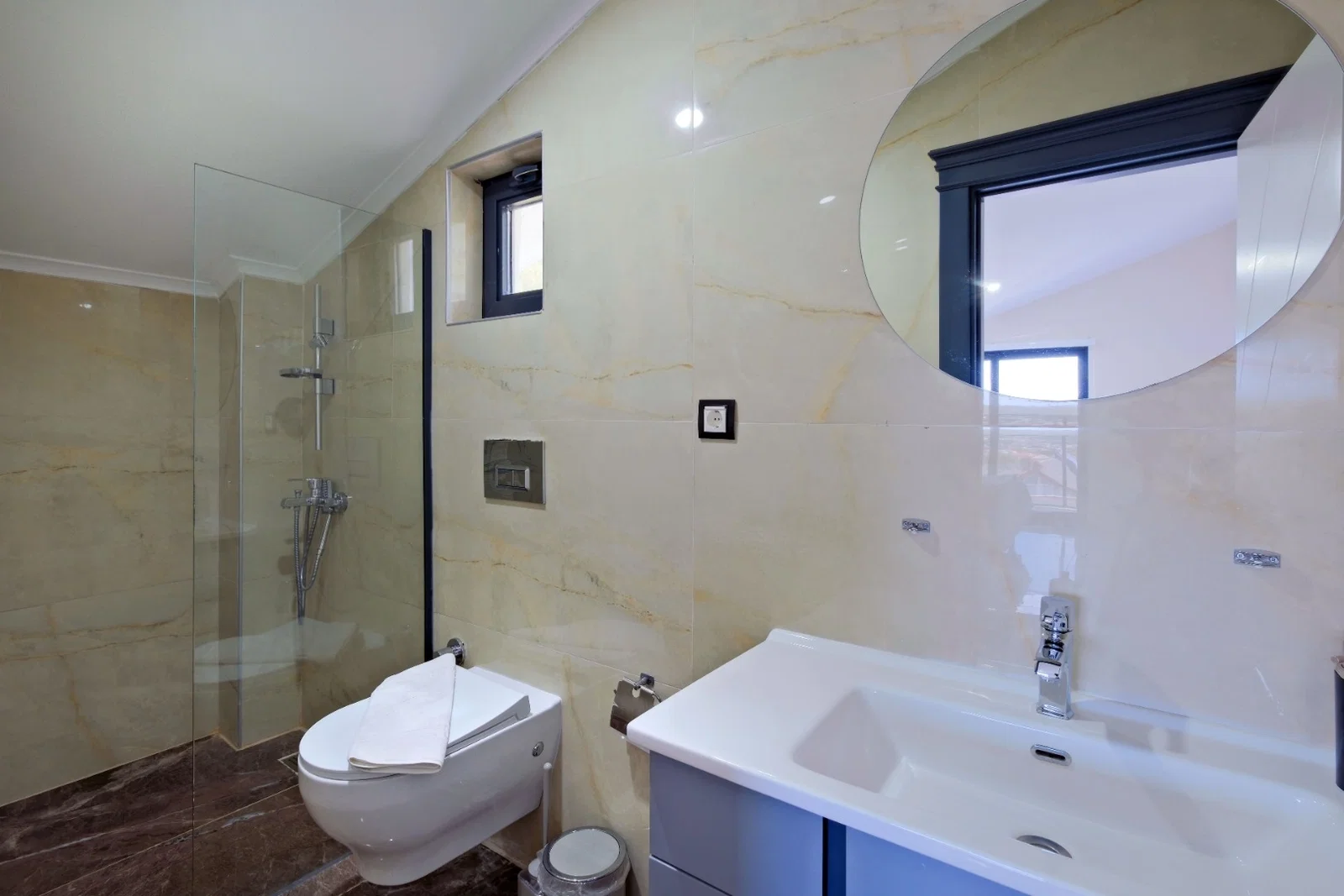 Fethiye’de Sakin Konumda, Isıtmalı Havuzlu, Jakuzili, Ekonomik Villa