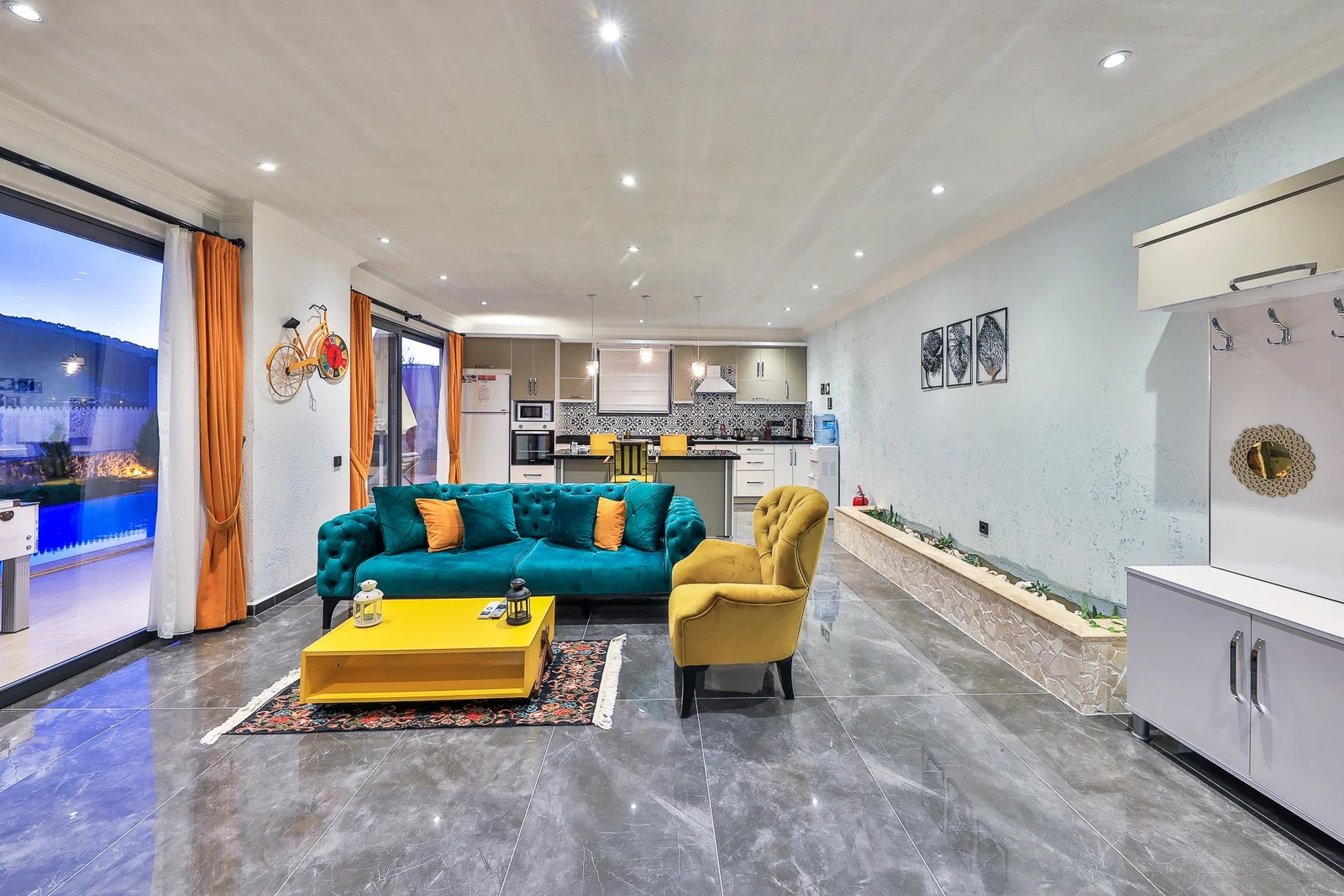 Sarıbelen’de Korunaklı, Isıtmalı Havuzlu, 1 Yatak Odalı, Ekonomik Villa
