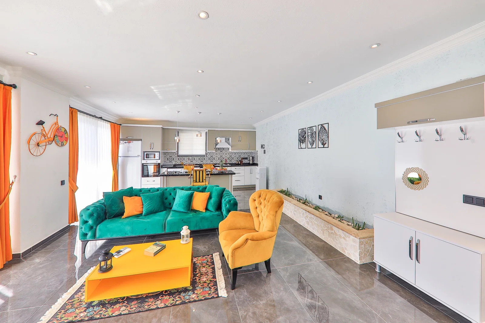 Sarıbelen’de Korunaklı, Isıtmalı Havuzlu, 1 Yatak Odalı, Ekonomik Villa