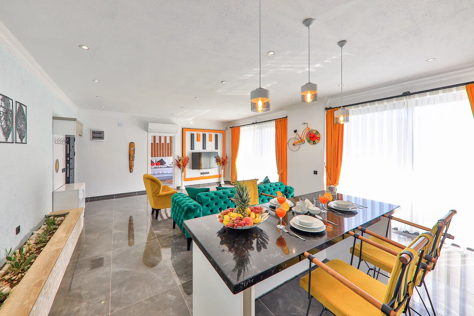 Sarıbelen’de Korunaklı, Isıtmalı Havuzlu, 1 Yatak Odalı, Ekonomik Villa