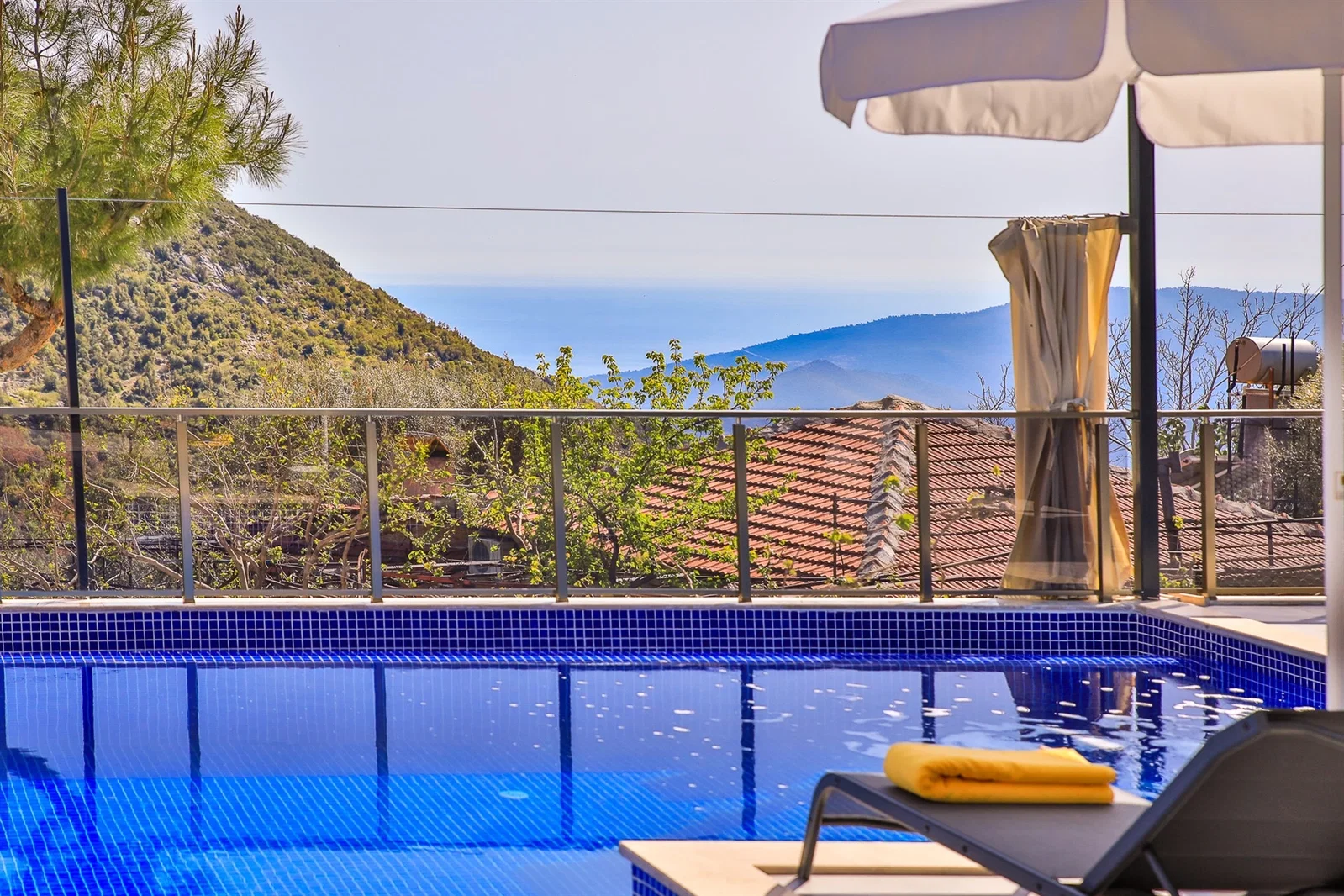 İslamlar’da Balayı Çiftlerine Uygun, Isıtmalı Havuzlu, 2 Yatak Odalı, Kiralık Villa