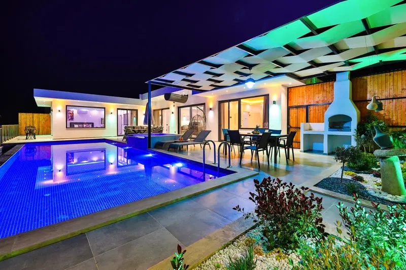 Sarıbelen’de jakuzili kiralık villa, fotoğraf 12