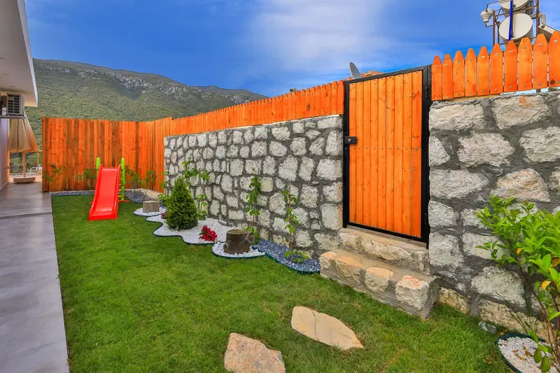 Sarıbelen’de korunaklı havuzlu kiralık villa, fotoğraf 21