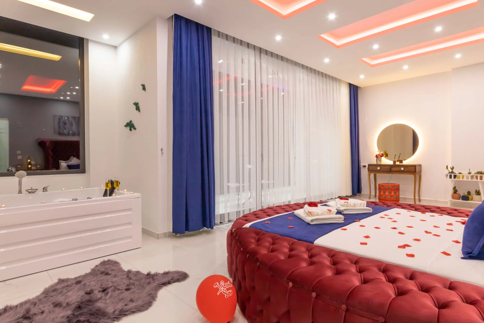 İslamlar’da Balayı Çiftlerine Uygun, Korunaklı Havuzlu, 1 Yatak Odalı, Ekonomik Villa