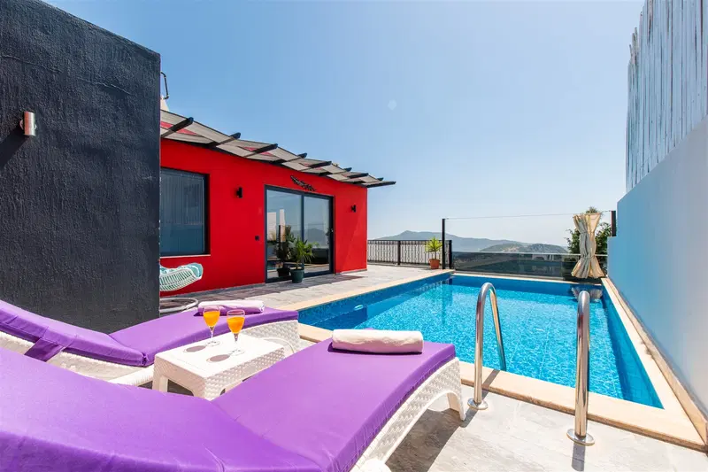 Üzümlü’de jakuzili kiralık villa, fotoğraf 2