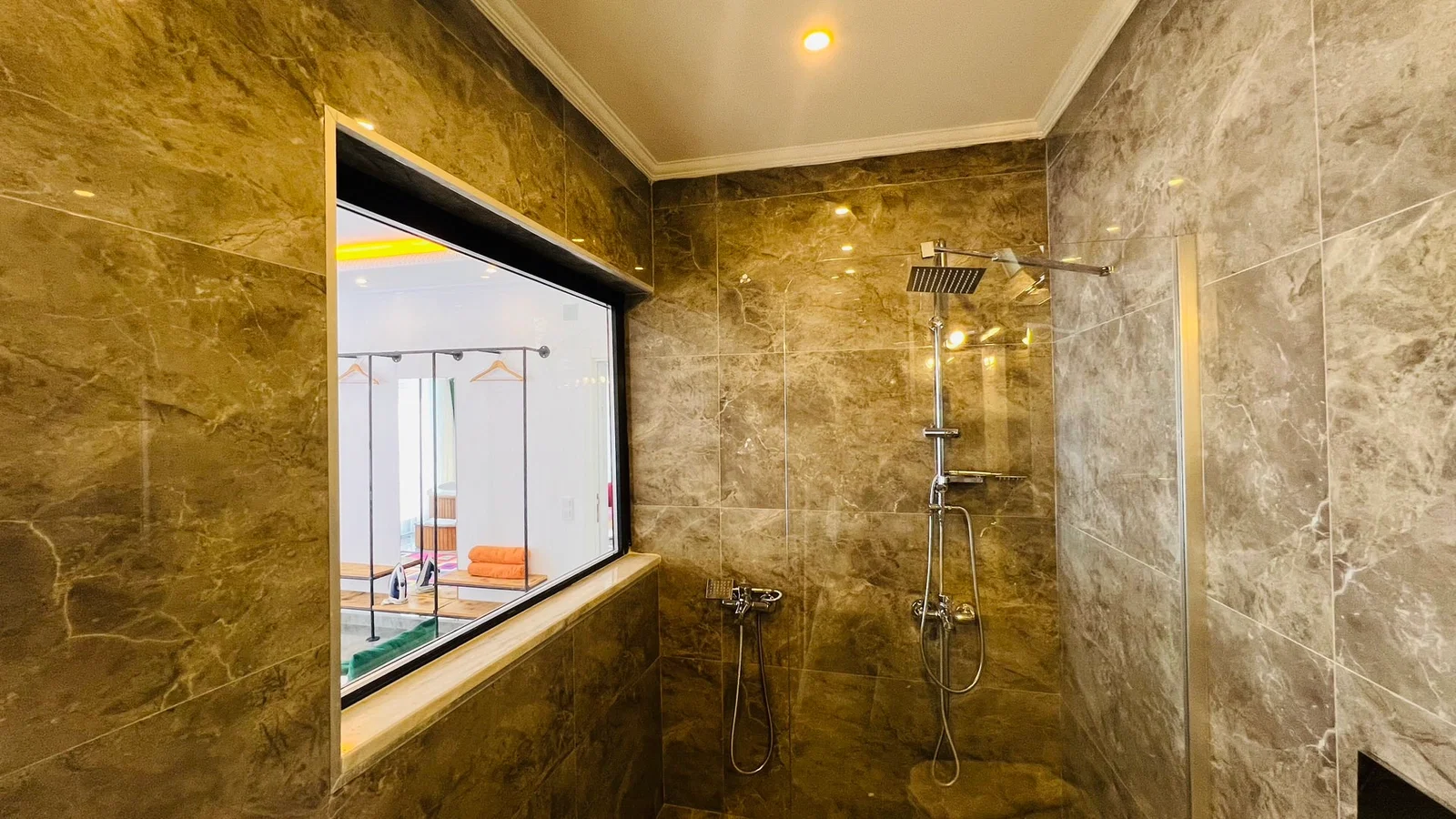 Üzümlü’de Balayı Çiftlerine Uygun, Korunaklı Havuzlu, 1 Yatak Odalı, Kiralık Villa