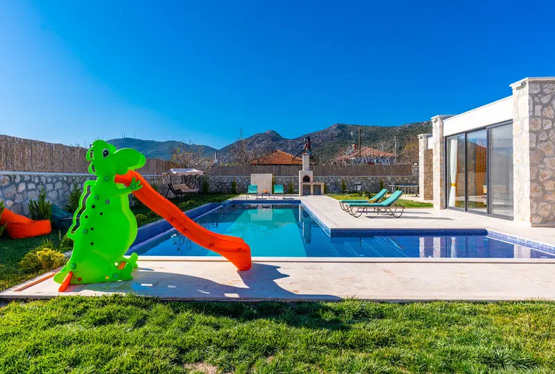Sarıbelen’de doğa manzaralı kiralık villa, fotoğraf 5