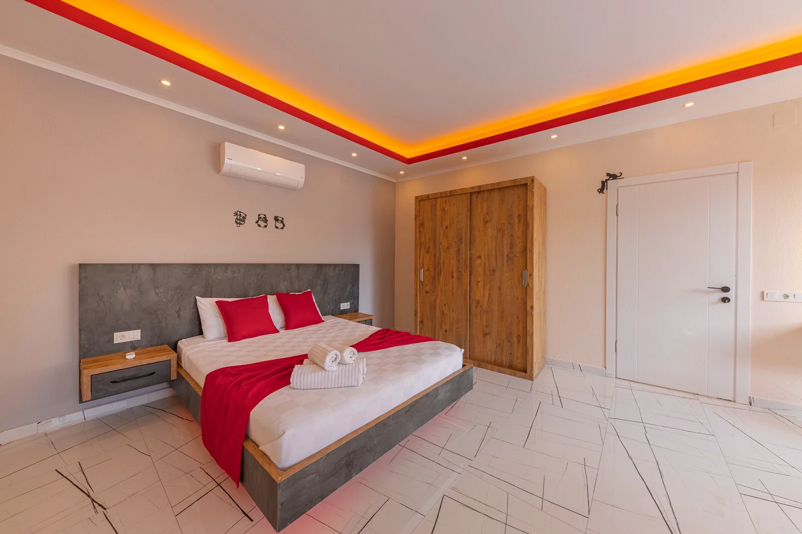 İslamlar’da Balayı Çiftlerine Uygun, Korunaklı Havuzlu, 1 Yatak Odalı, Kiralık Villa