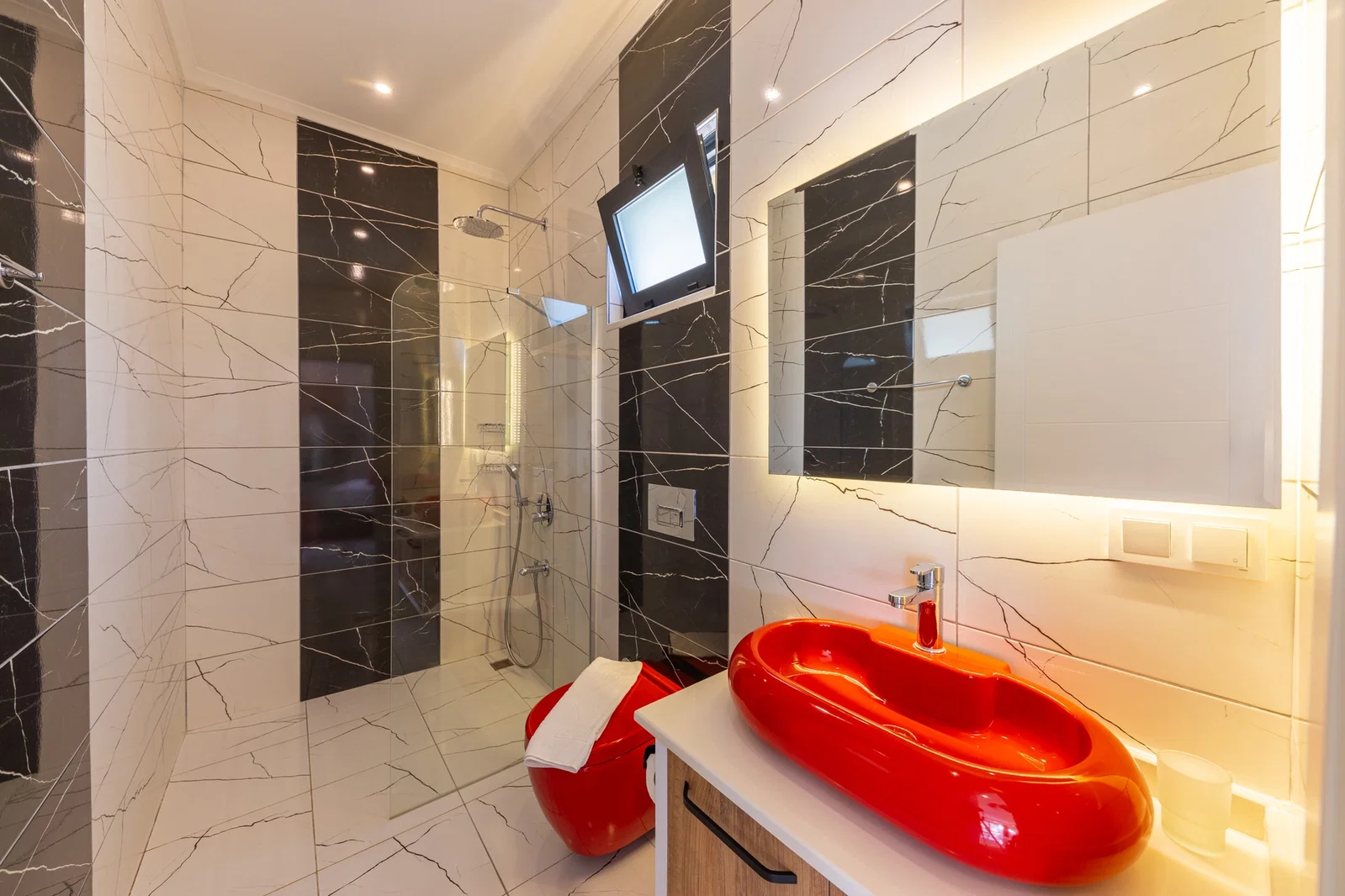 İslamlar’da Balayı Çiftlerine Uygun, Korunaklı Havuzlu, 1 Yatak Odalı, Kiralık Villa
