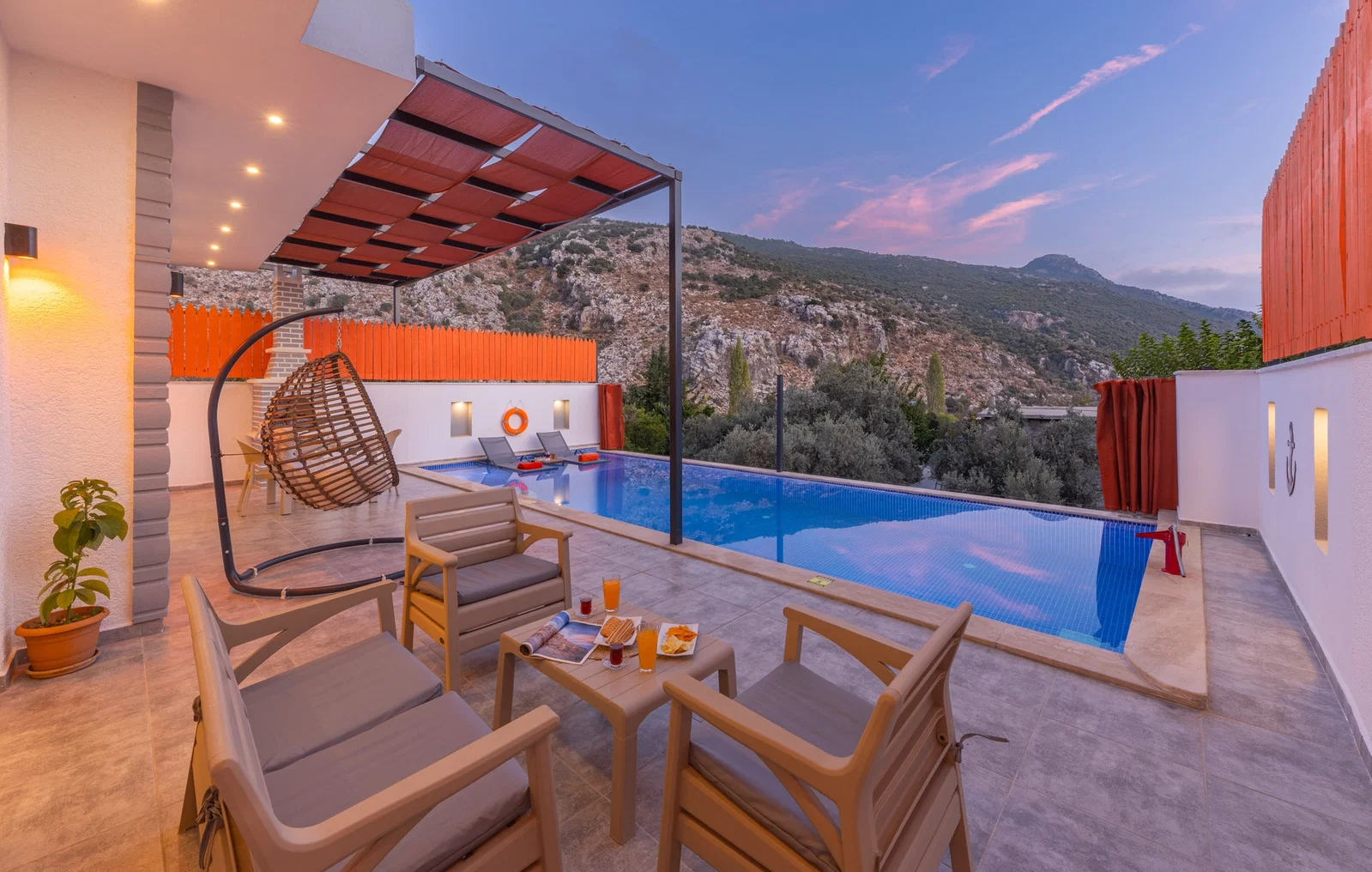 İslamlar’da Balayı Çiftlerine Uygun, Korunaklı Havuzlu, 1 Yatak Odalı, Kiralık Villa