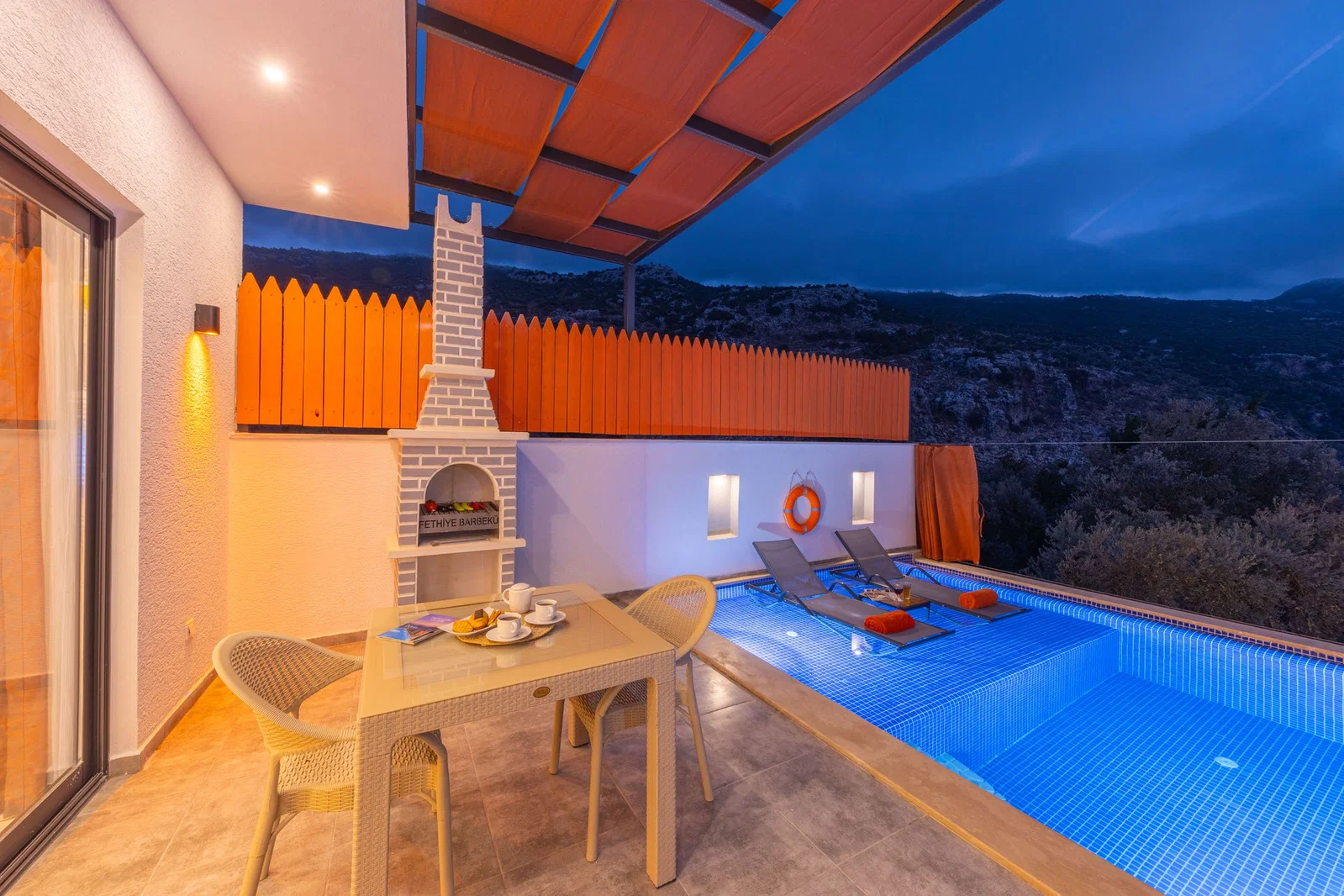 İslamlar’da Balayı Çiftlerine Uygun, Korunaklı Havuzlu, 1 Yatak Odalı, Kiralık Villa