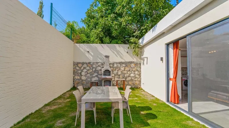 İslamlar’da korunaklı havuzlu kiralık villa, fotoğraf 8