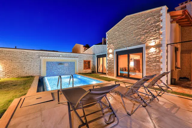 Kaş’ta bahçeli kiralık villa, fotoğraf 2