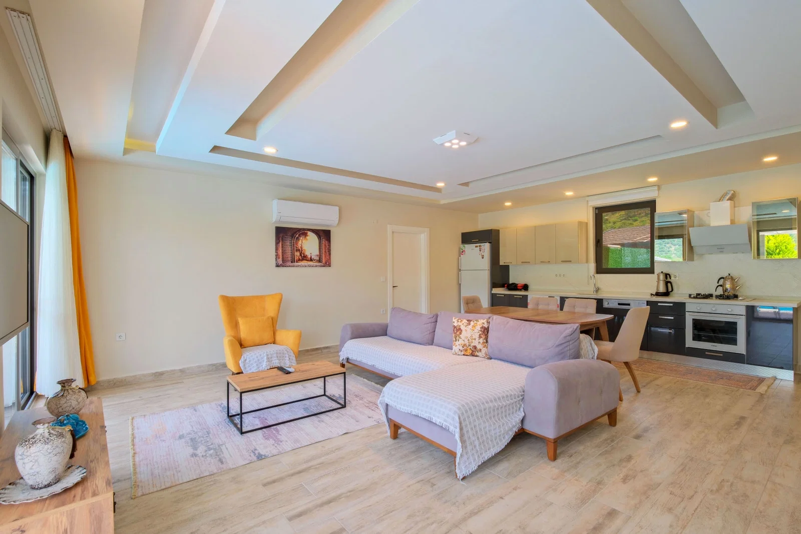 Fethiye’de Korunaklı, Çocuk Havuzlu, Jakuzili, Kiralık Villa