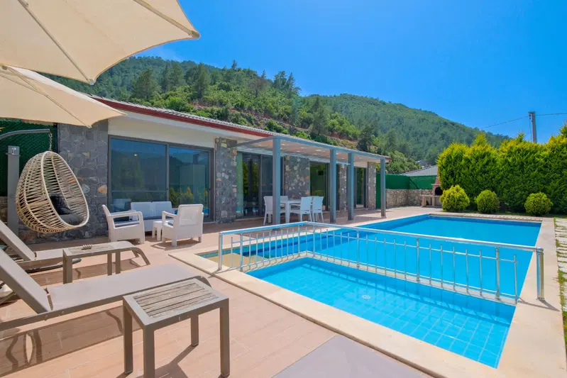 Fethiye’de bahçeli kiralık villa, fotoğraf 4