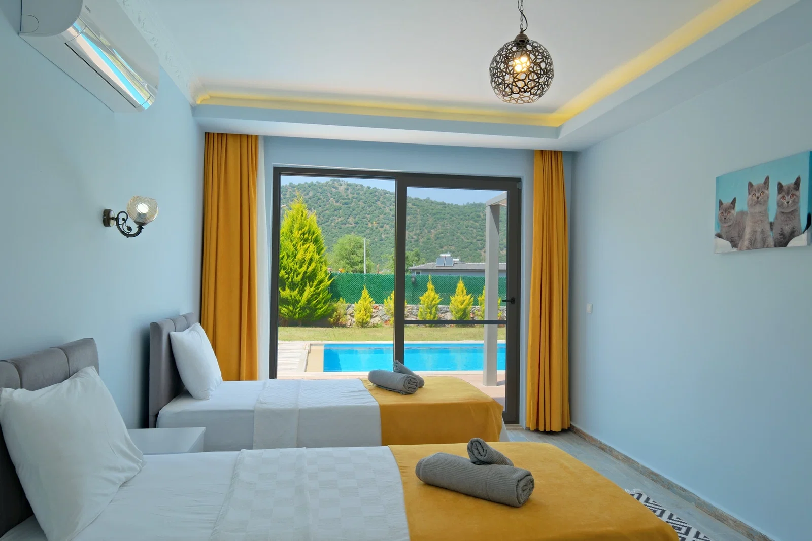 Fethiye’de Korunaklı, Çocuk Havuzlu, 5 Kişilik, Kiralık Villa