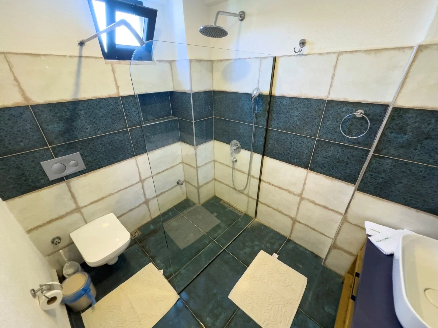 Fethiye’de Korunaklı, Çocuk Havuzlu, Jakuzili, Lüks Villa