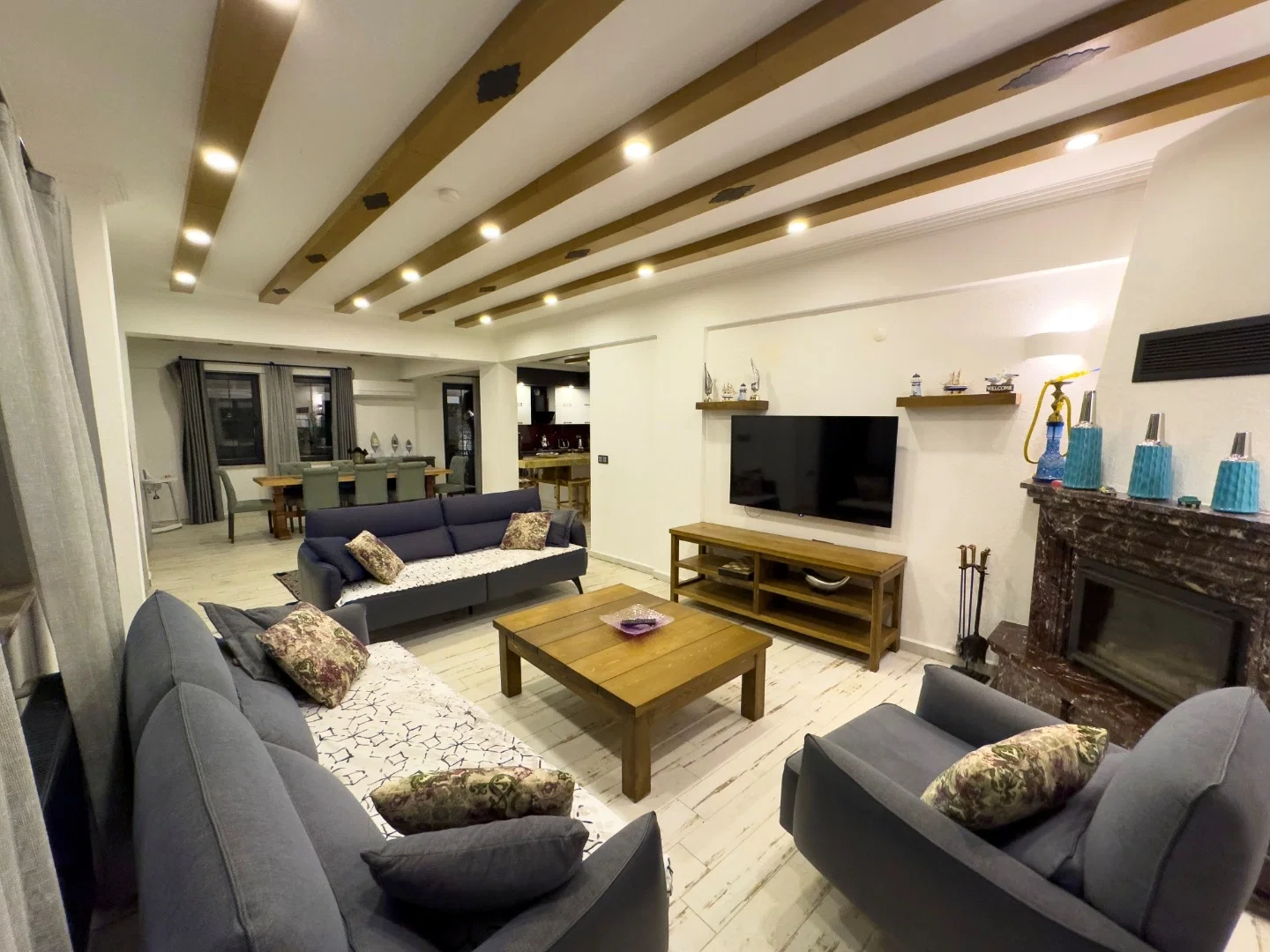 Fethiye’de Korunaklı, Çocuk Havuzlu, Jakuzili, Lüks Villa