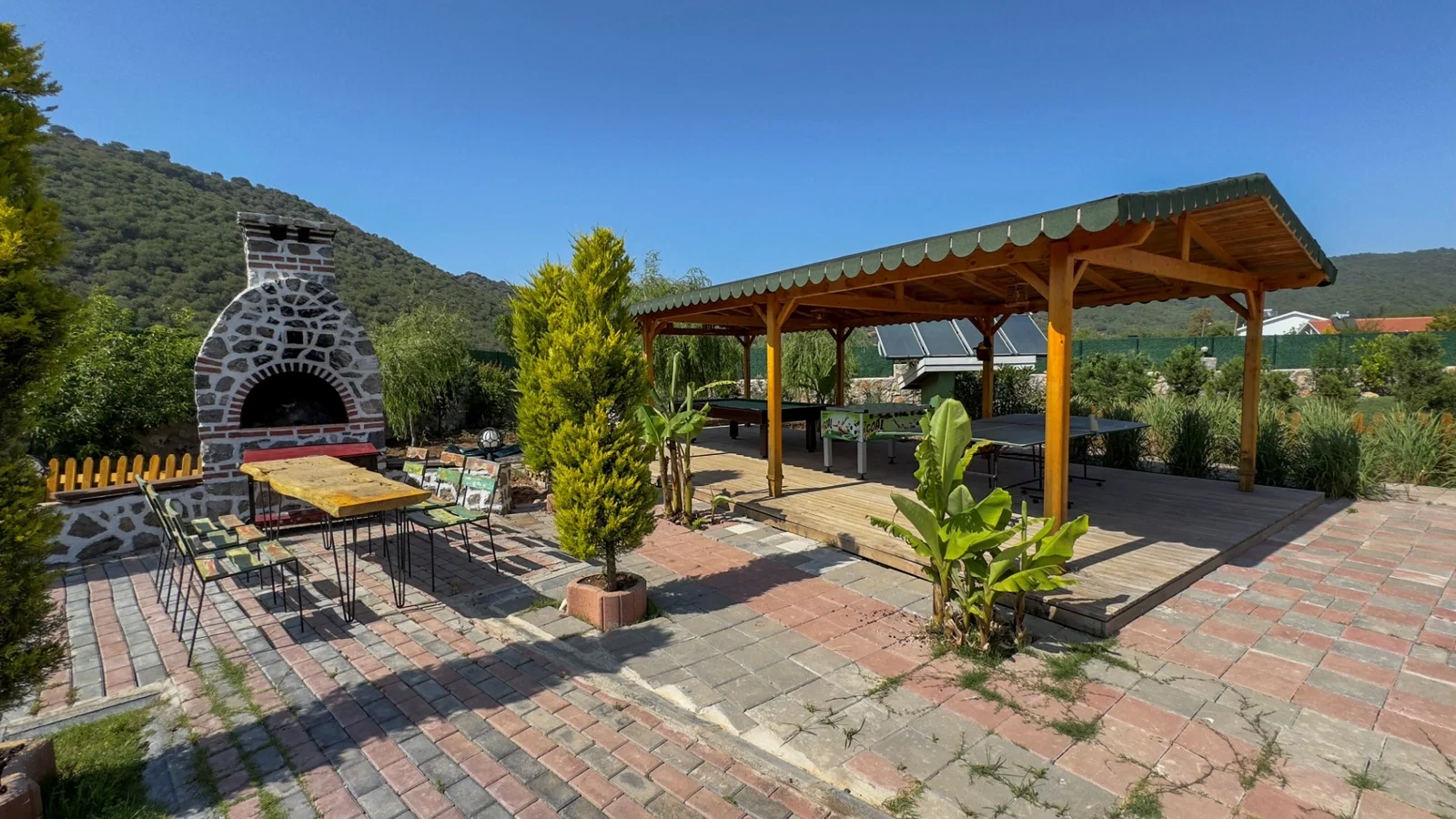 Fethiye’de Korunaklı, Çocuk Havuzlu, Jakuzili, Lüks Villa