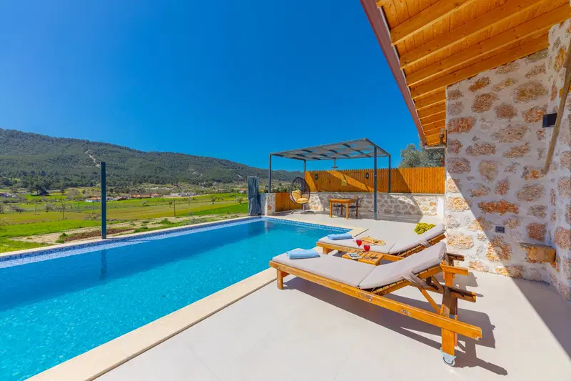 Sarıbelen’de jakuzili kiralık villa, fotoğraf 2
