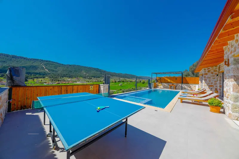 Sarıbelen’de korunaklı havuzlu kiralık villa, fotoğraf 8