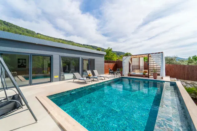 Sarıbelen’de bahçeli kiralık villa, fotoğraf 4