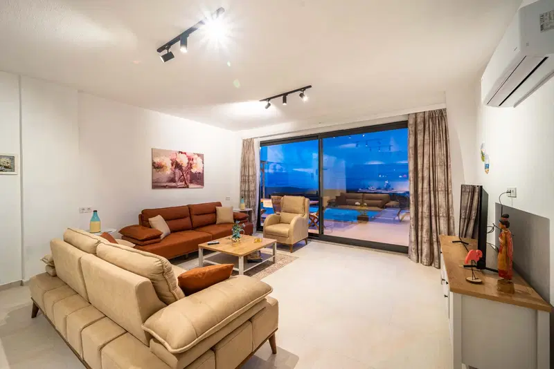 Üzümlü’de jakuzili kiralık villa, fotoğraf 11