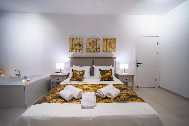 Üzümlü’de korunaklı havuzlu kiralık villa, fotoğraf 19